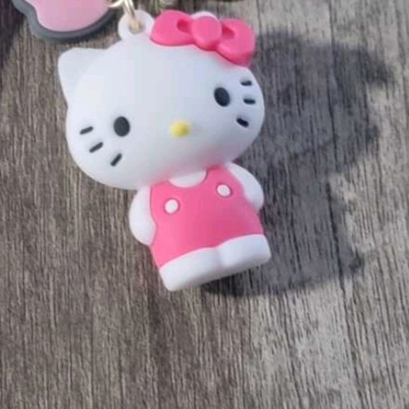 Hello kitty Keychain - Picture 2 of 5
